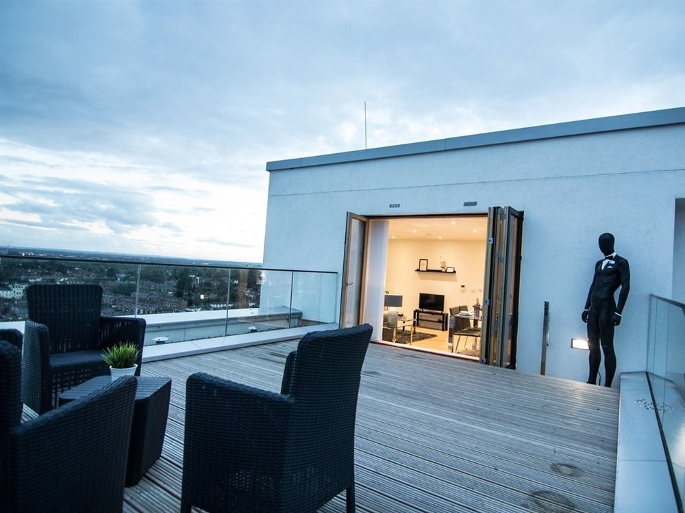 The Penthouse At Hewitt Hotel Reading Exterior photo